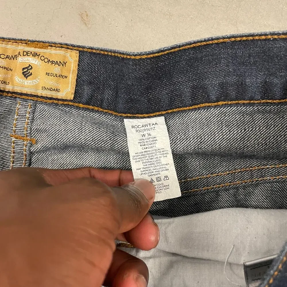 Baggy Y2K rocawear jean shorts 36